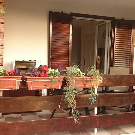 Bg Apartman Sutomore Exterior foto