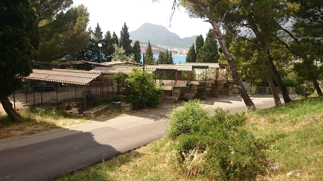 Bg Apartman Sutomore Exterior foto
